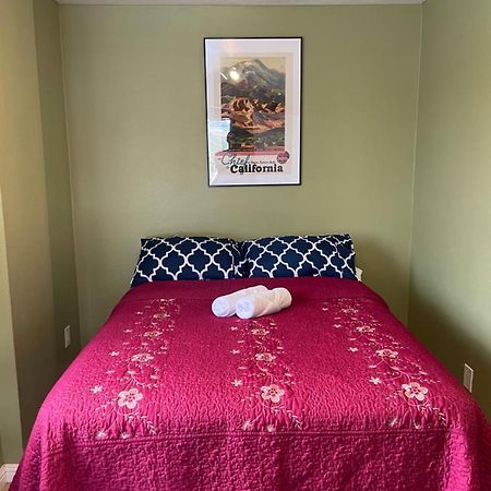 Private Room In Los Angeles With Wifi, Tv, And View Of Hollywood Sign & Shared Kitchen Exteriör bild