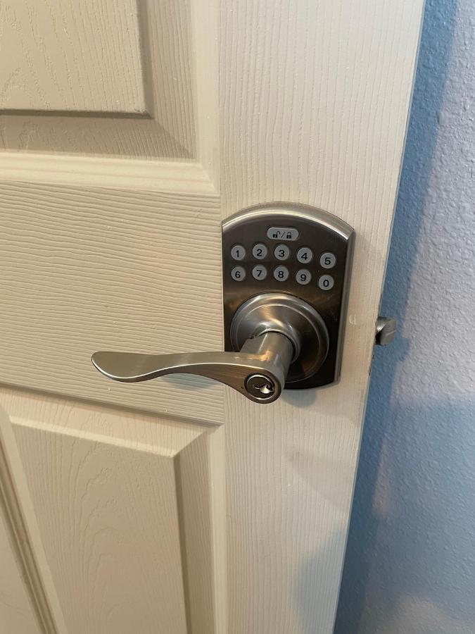 Private Room In Los Angeles With Wifi, Tv, And View Of Hollywood Sign & Shared Kitchen Exteriör bild