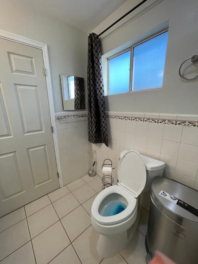 Private Room In Los Angeles With Wifi, Tv, And View Of Hollywood Sign & Shared Kitchen Exteriör bild