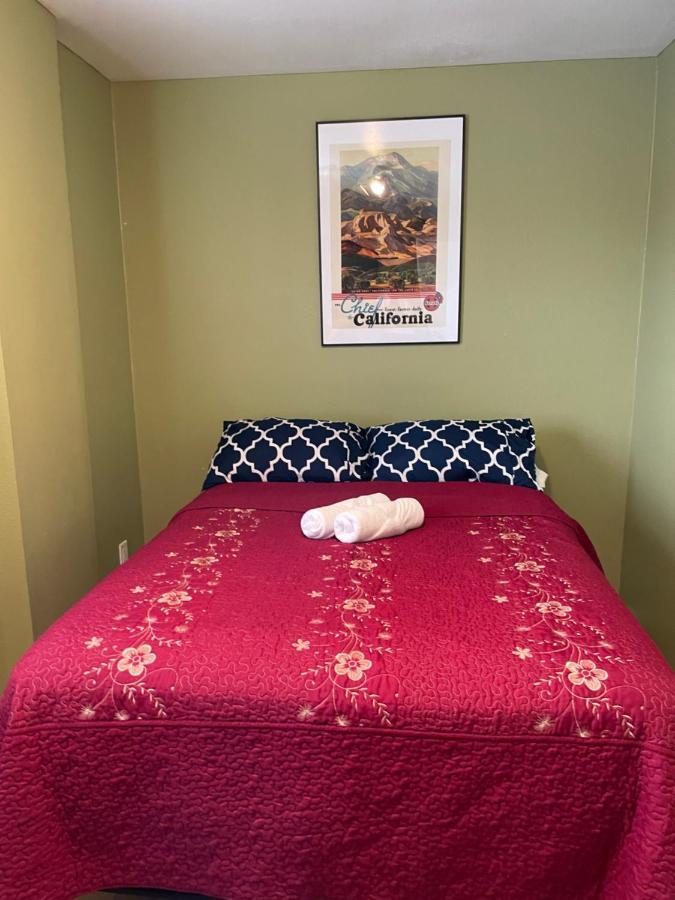 Private Room In Los Angeles With Wifi, Tv, And View Of Hollywood Sign & Shared Kitchen Exteriör bild