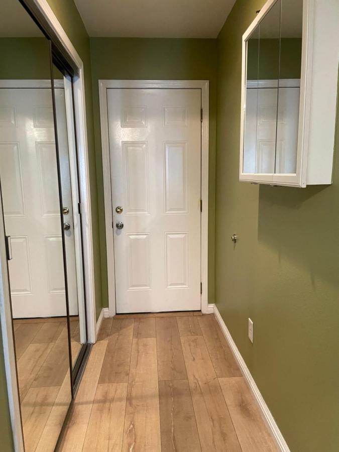 Private Room In Los Angeles With Wifi, Tv, And View Of Hollywood Sign & Shared Kitchen Exteriör bild
