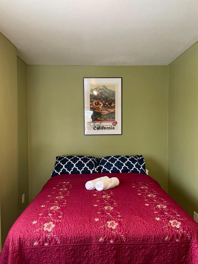 Private Room In Los Angeles With Wifi, Tv, And View Of Hollywood Sign & Shared Kitchen Exteriör bild
