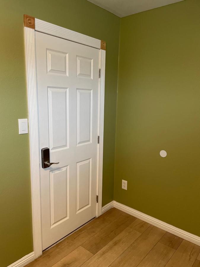 Private Room In Los Angeles With Wifi, Tv, And View Of Hollywood Sign & Shared Kitchen Exteriör bild